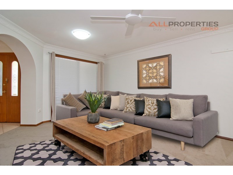 18 Redgum Place, Calamvale QLD 4116