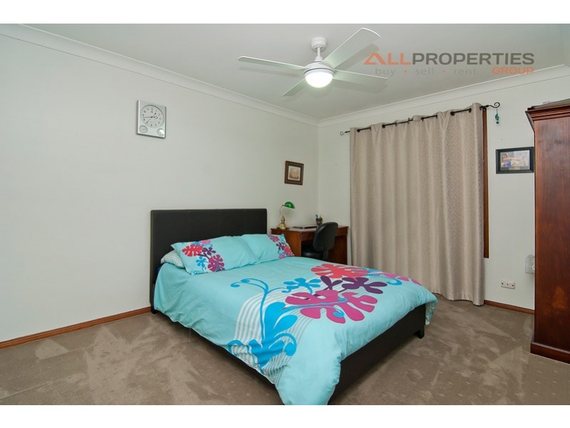18 Redgum Place, Calamvale QLD 4116