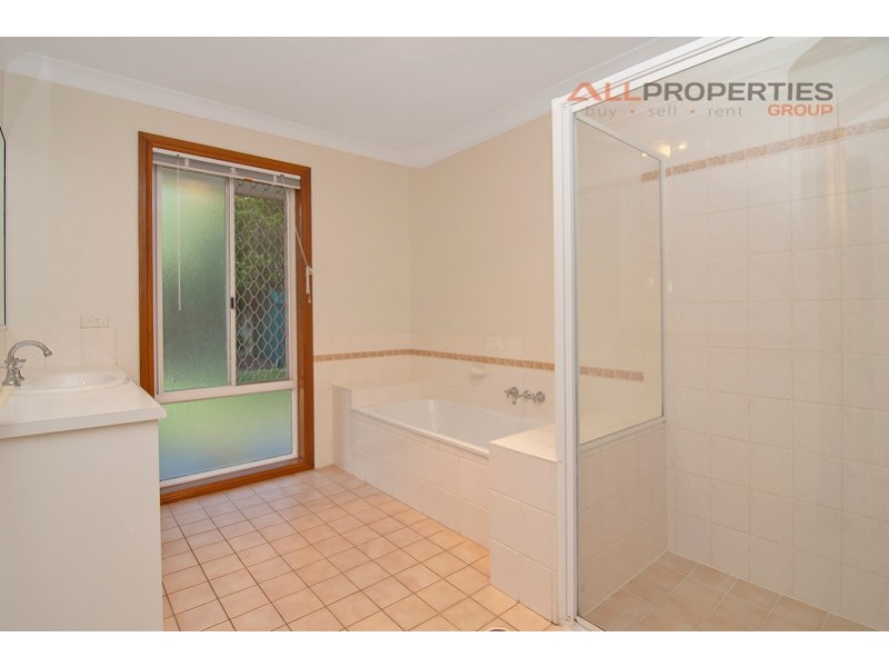 18 Redgum Place, Calamvale QLD 4116