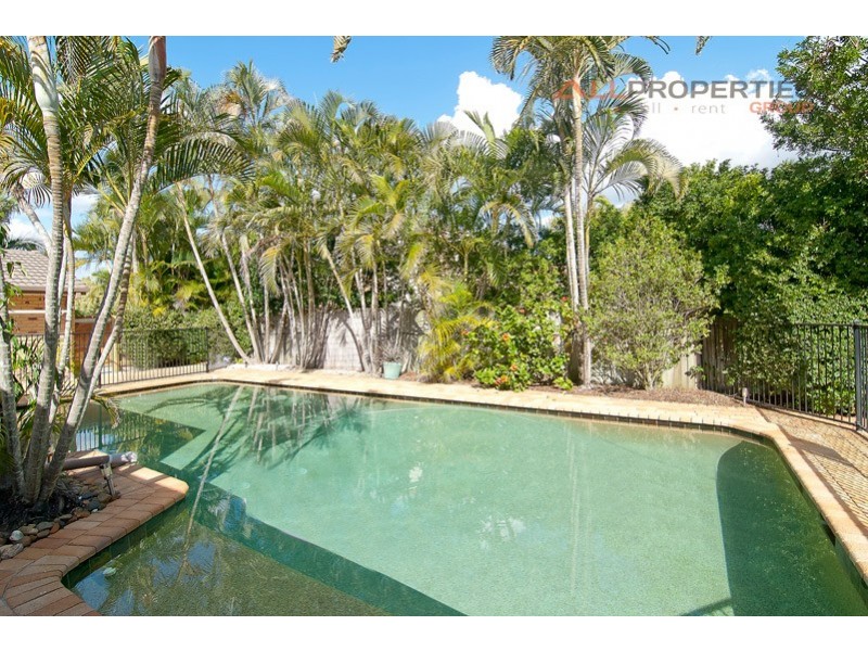 18 Redgum Place, Calamvale QLD 4116