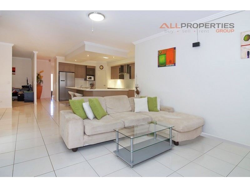 17 Uluru Place, Forest Lake QLD 4078