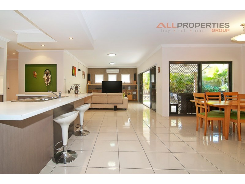 17 Uluru Place, Forest Lake QLD 4078