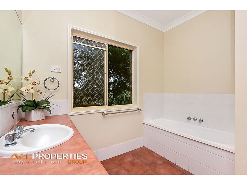 14 B CASWELL STREET, Gailes QLD 4300