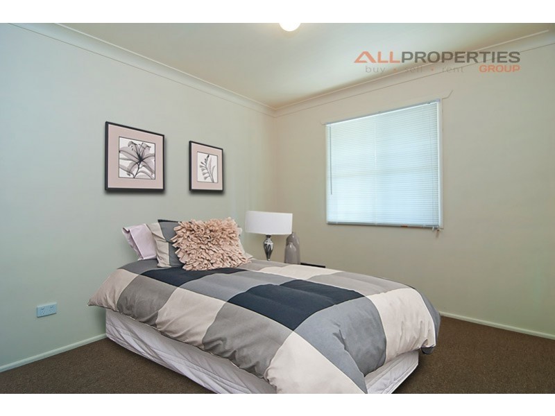 6 Letitia Street, Regents Park QLD 4118