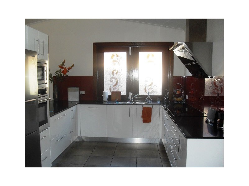 1 Huon Place, Forest Lake QLD 4078