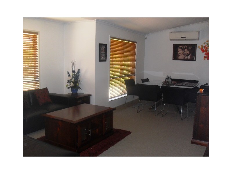 1 Huon Place, Forest Lake QLD 4078