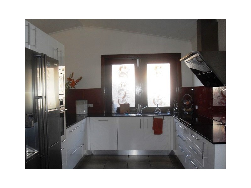 1 Huon Place, Forest Lake QLD 4078