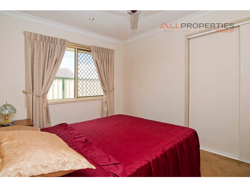 15 Craig St, Crestmead QLD 4132