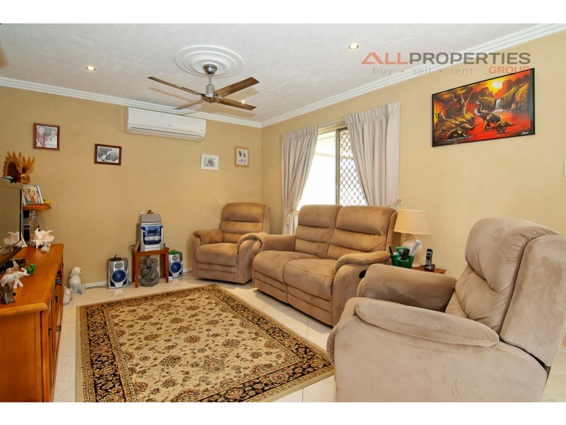 15 Craig St, Crestmead QLD 4132