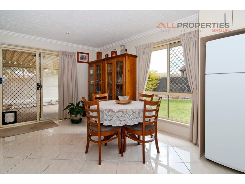15 Craig St, Crestmead QLD 4132