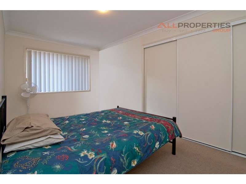 24 Belmore Cr, Forest Lake QLD 4078