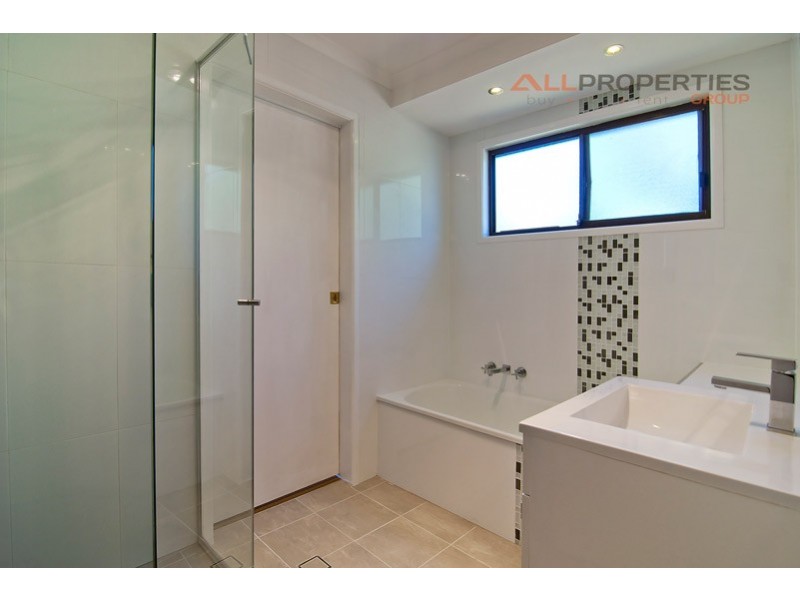 64 Tinaroo St, Durack QLD 4077