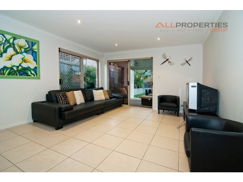 82 Muscari Crescent, Drewvale QLD 4116