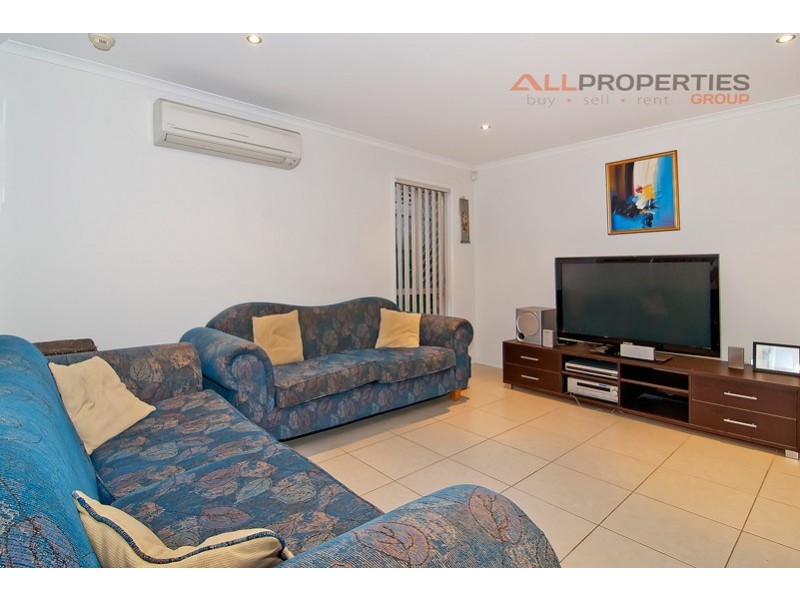 82 Muscari Crescent, Drewvale QLD 4116