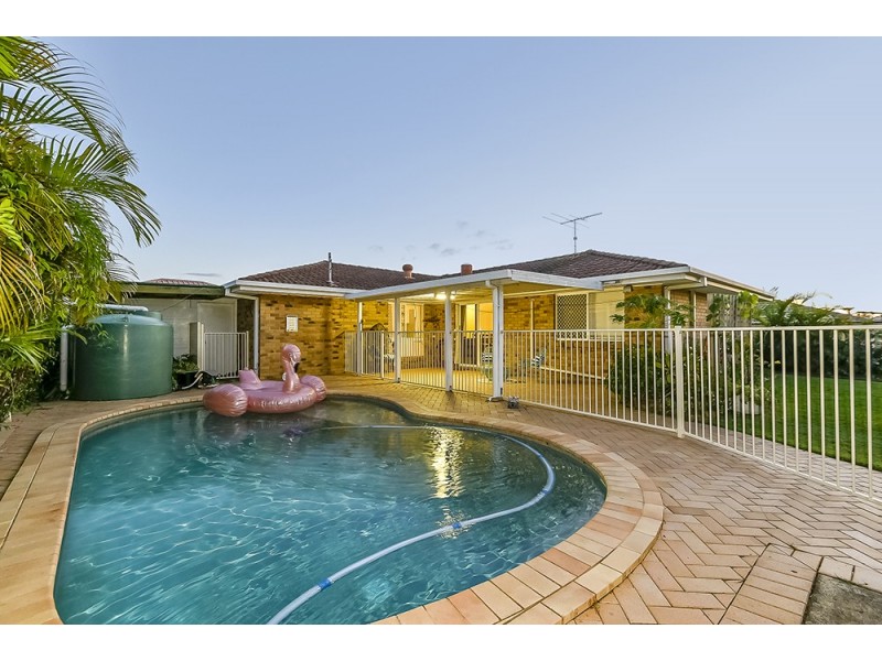 6 HAYLETT RISE, Regents Park QLD 4118