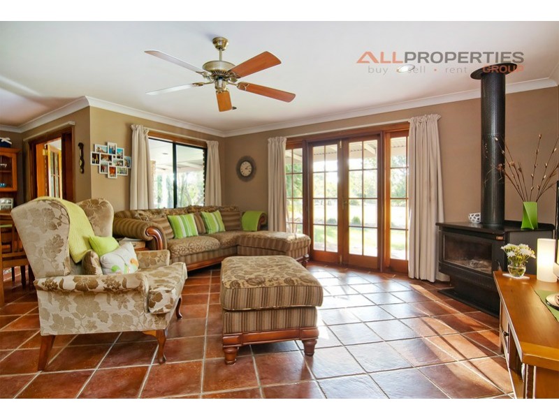 17-23 Hickey Road, Park Ridge South QLD 4125