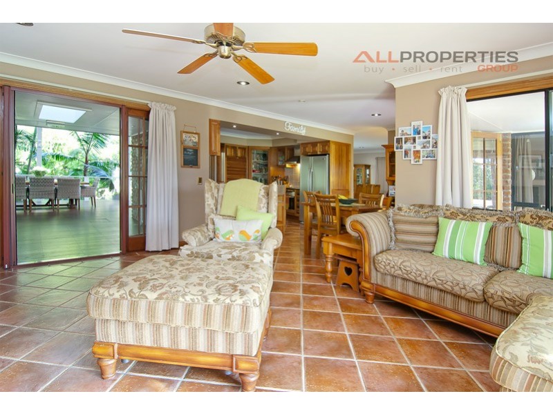 17-23 Hickey Road, Park Ridge South QLD 4125