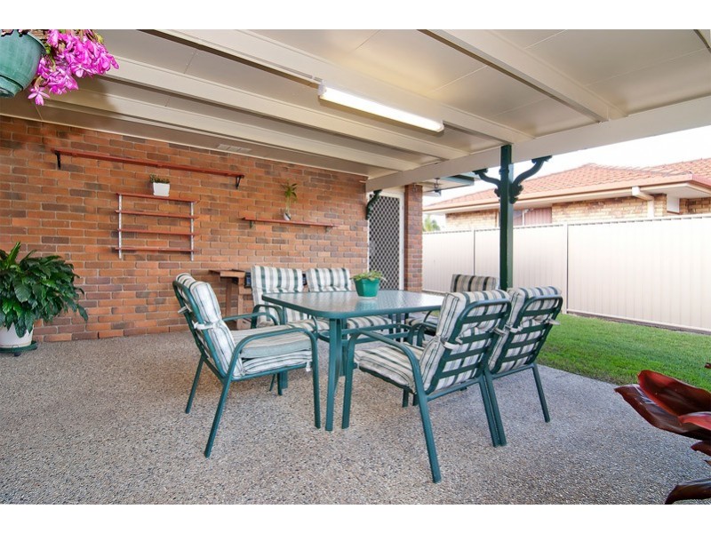 35 Bannockburn Cres, Parkinson QLD 4115