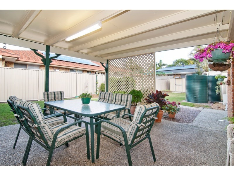 35 Bannockburn Cres, Parkinson QLD 4115