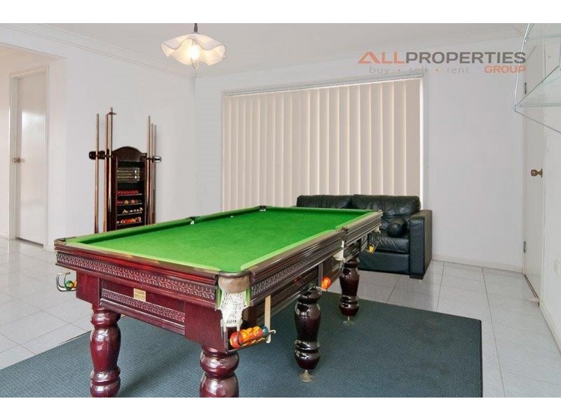 35 VERGULDE ROAD, Regents Park QLD 4118