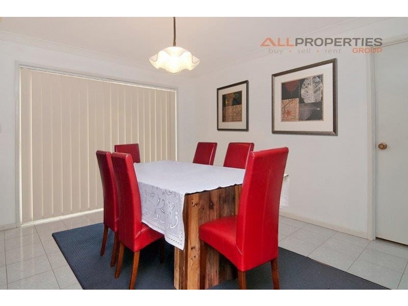 35 VERGULDE ROAD, Regents Park QLD 4118