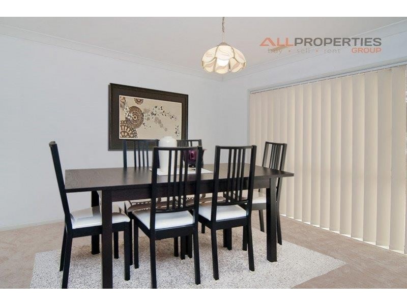 35 VERGULDE ROAD, Regents Park QLD 4118