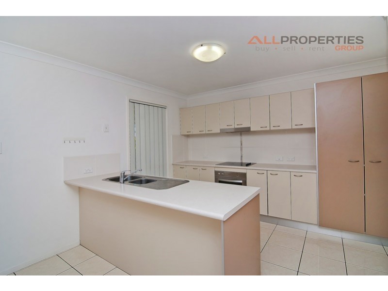 3 Tahlee Court, Regents Park QLD 4118