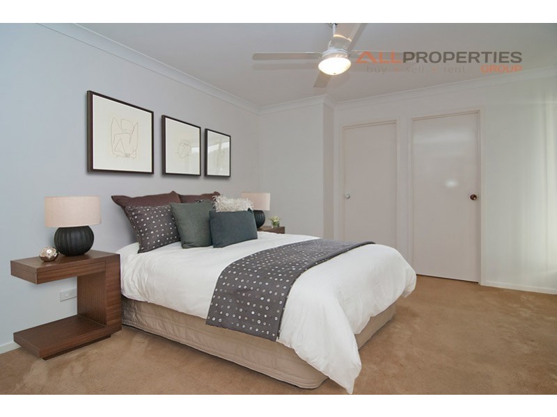 3 Tahlee Court, Regents Park QLD 4118