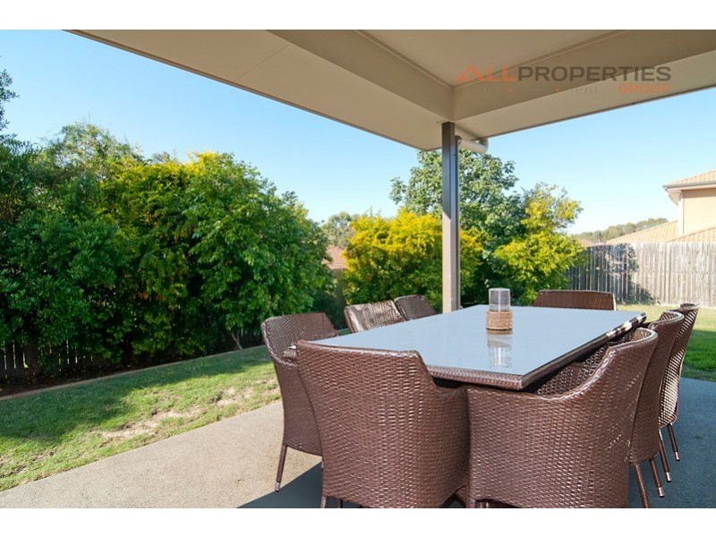 3 Tahlee Court, Regents Park QLD 4118