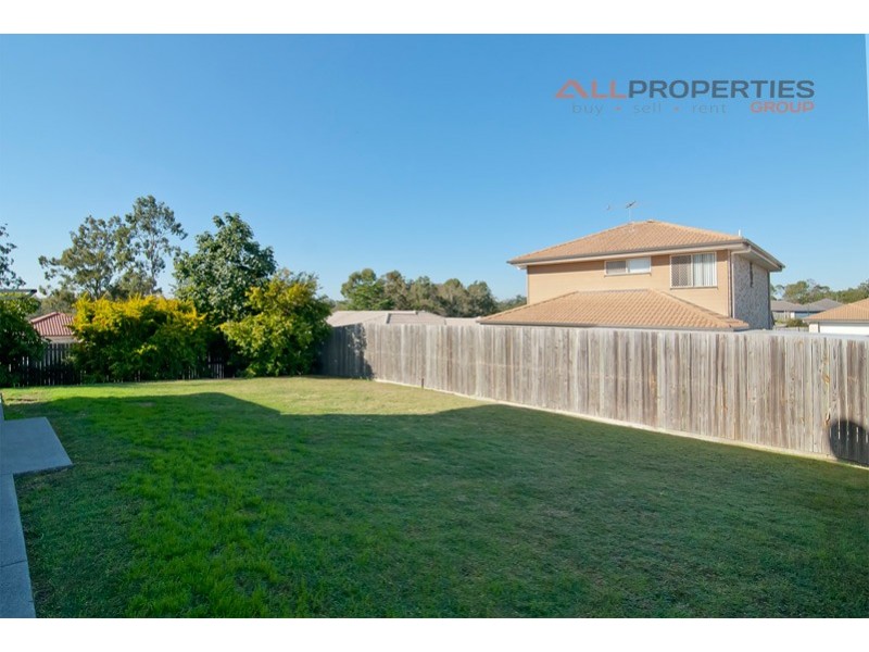3 Tahlee Court, Regents Park QLD 4118