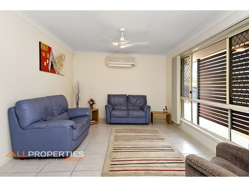 68 BUSHLAND DRIVE, Regents Park QLD 4118