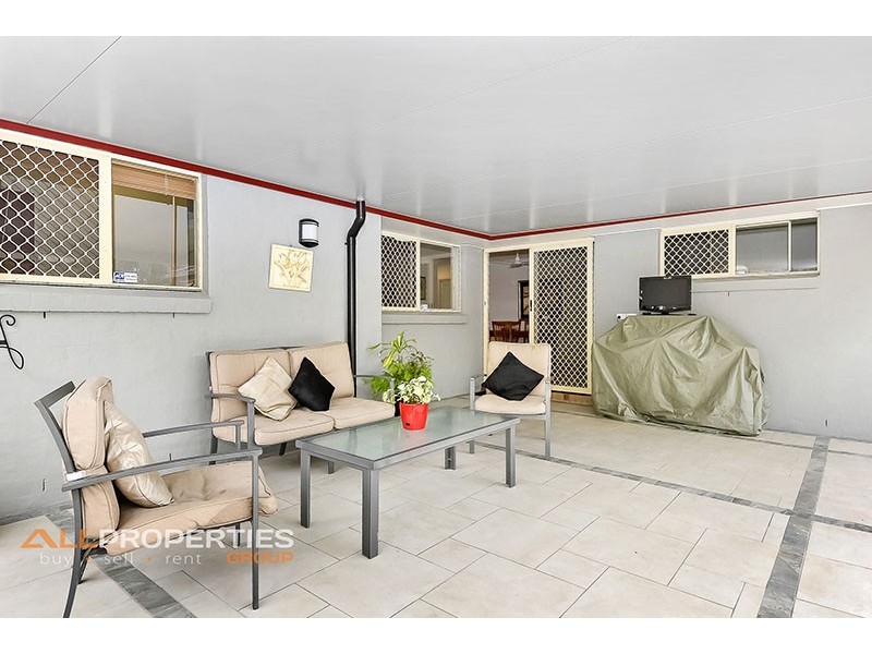 68 BUSHLAND DRIVE, Regents Park QLD 4118