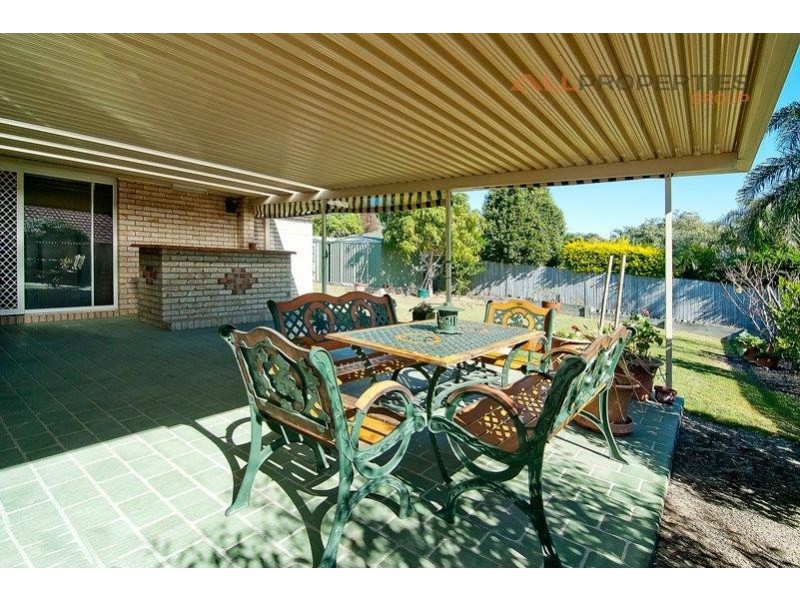 5 FROMELLES COURT, Regents Park QLD 4118