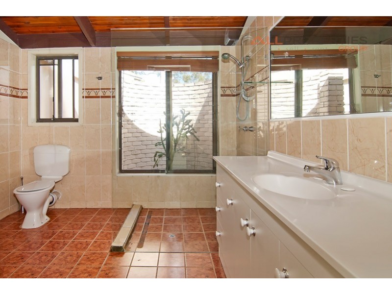 230 Forestdale Drive, Forestdale QLD 4118