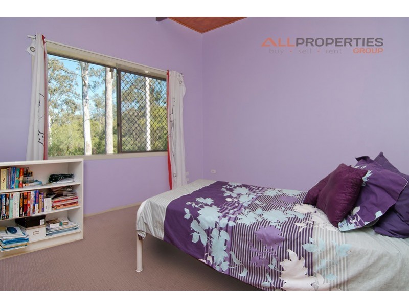 230 Forestdale Drive, Forestdale QLD 4118