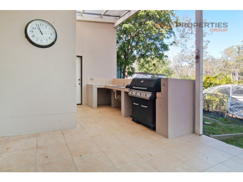 230 Forestdale Drive, Forestdale QLD 4118