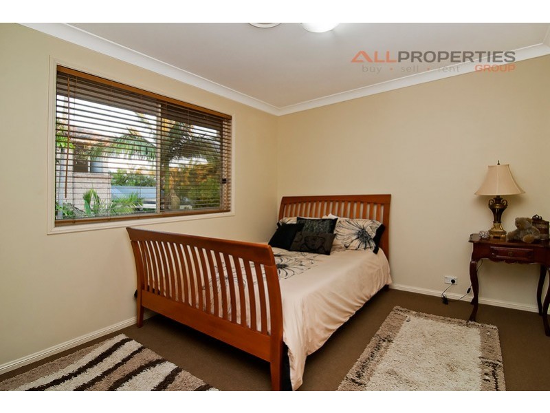 9 Mathison Ct, Redland Bay QLD 4165