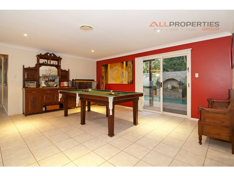 9 Mathison Ct, Redland Bay QLD 4165