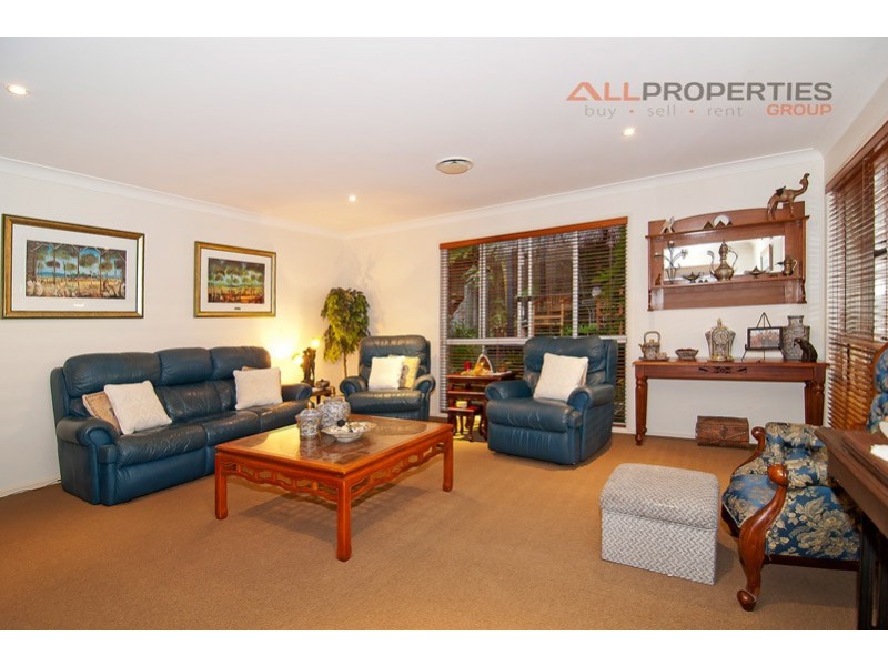 9 Mathison Ct, Redland Bay QLD 4165