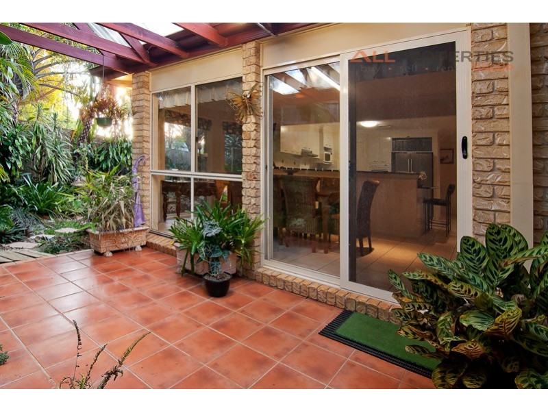 9 Mathison Ct, Redland Bay QLD 4165