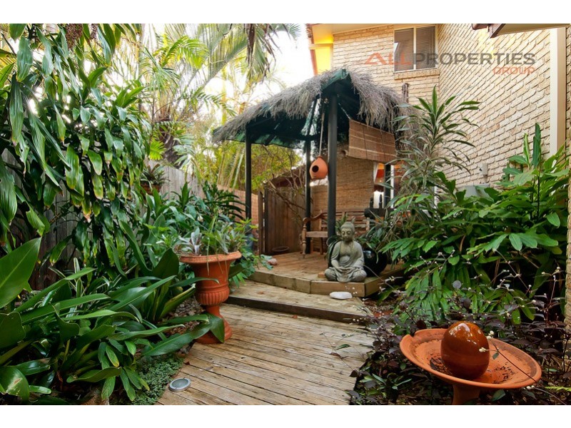 9 Mathison Ct, Redland Bay QLD 4165