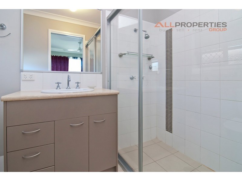 27 Tennessee Way, Berrinba QLD 4117