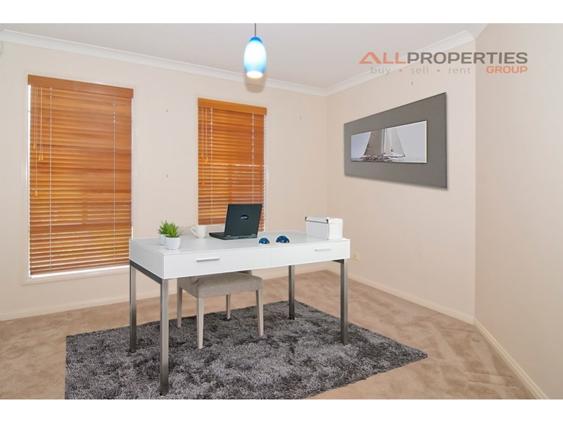 52 Gilberton Crescent, Forest Lake QLD 4078