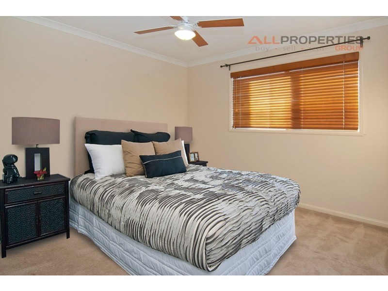 52 Gilberton Crescent, Forest Lake QLD 4078