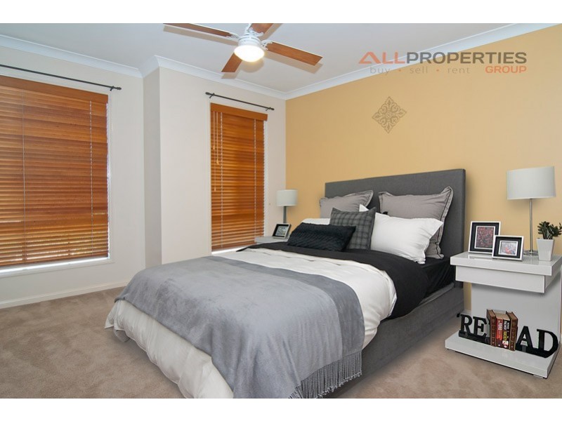 52 Gilberton Crescent, Forest Lake QLD 4078