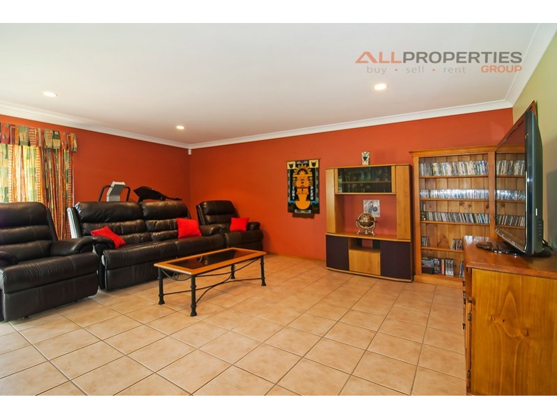 53 Weranga Place, Parkinson QLD 4115