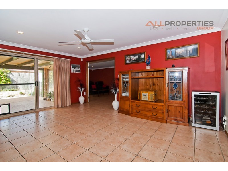 53 Weranga Place, Parkinson QLD 4115