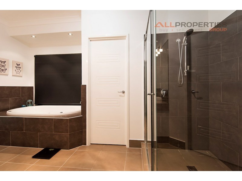 7 Rockford Drive, Bellbird Park QLD 4300