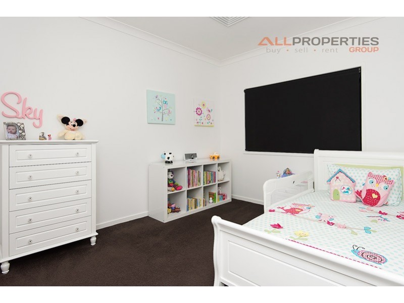 7 Rockford Drive, Bellbird Park QLD 4300