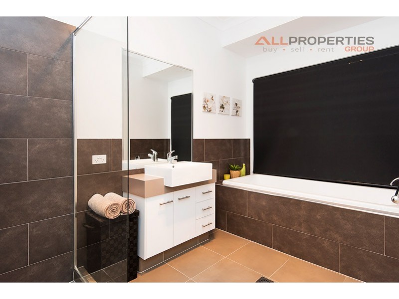 7 Rockford Drive, Bellbird Park QLD 4300